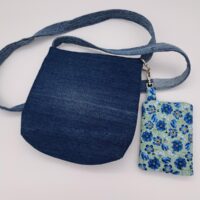 Jeanstasche blaues Blümchen klein