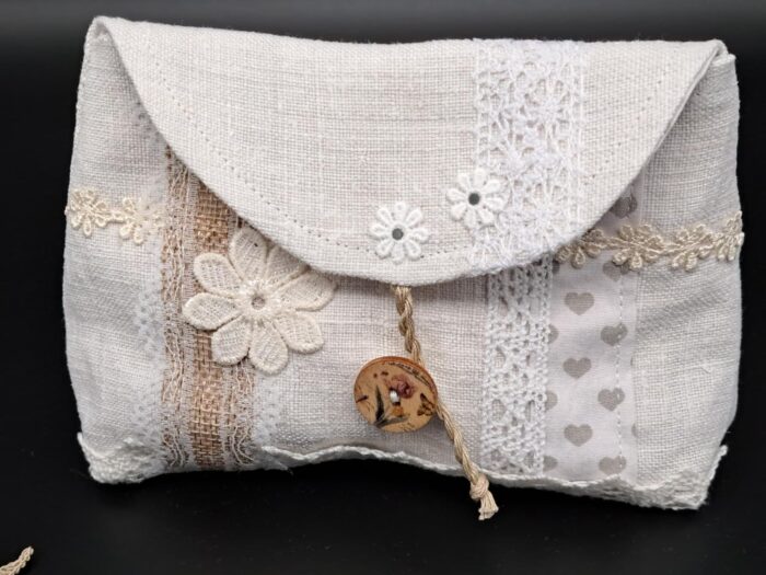 Vintagetäschchen weiße Blume