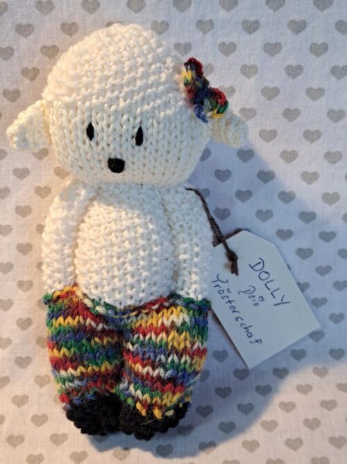 Dolly Dein Trösterschaf handgestrickt und weich